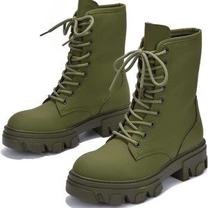 NWT CAPE ROBBIN CHRISLEY COMBAT BOOTS OLIVE GREEN 5